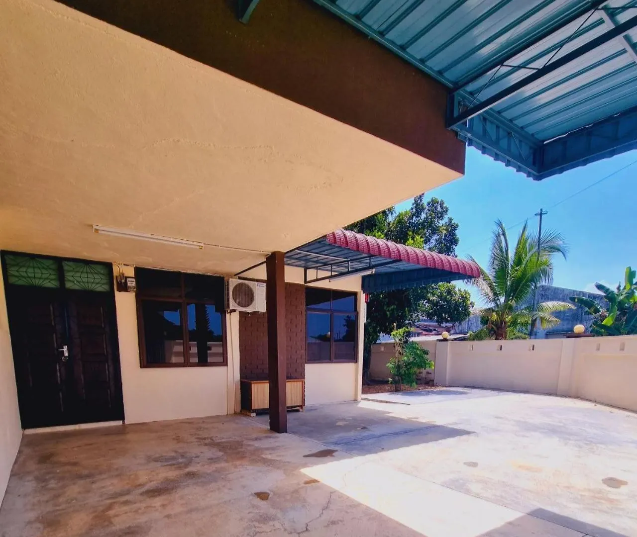 Homestay With Serene Surrounding Nibung Tebal